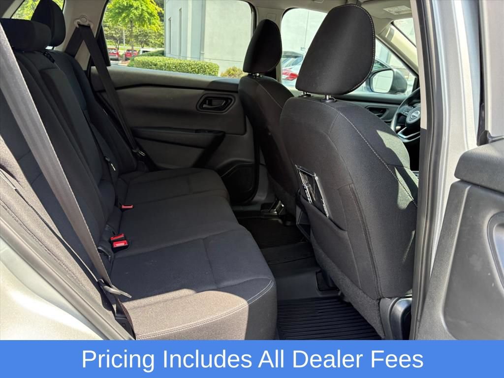 Used 2024 Nissan Rogue S AWD/4WD image 21