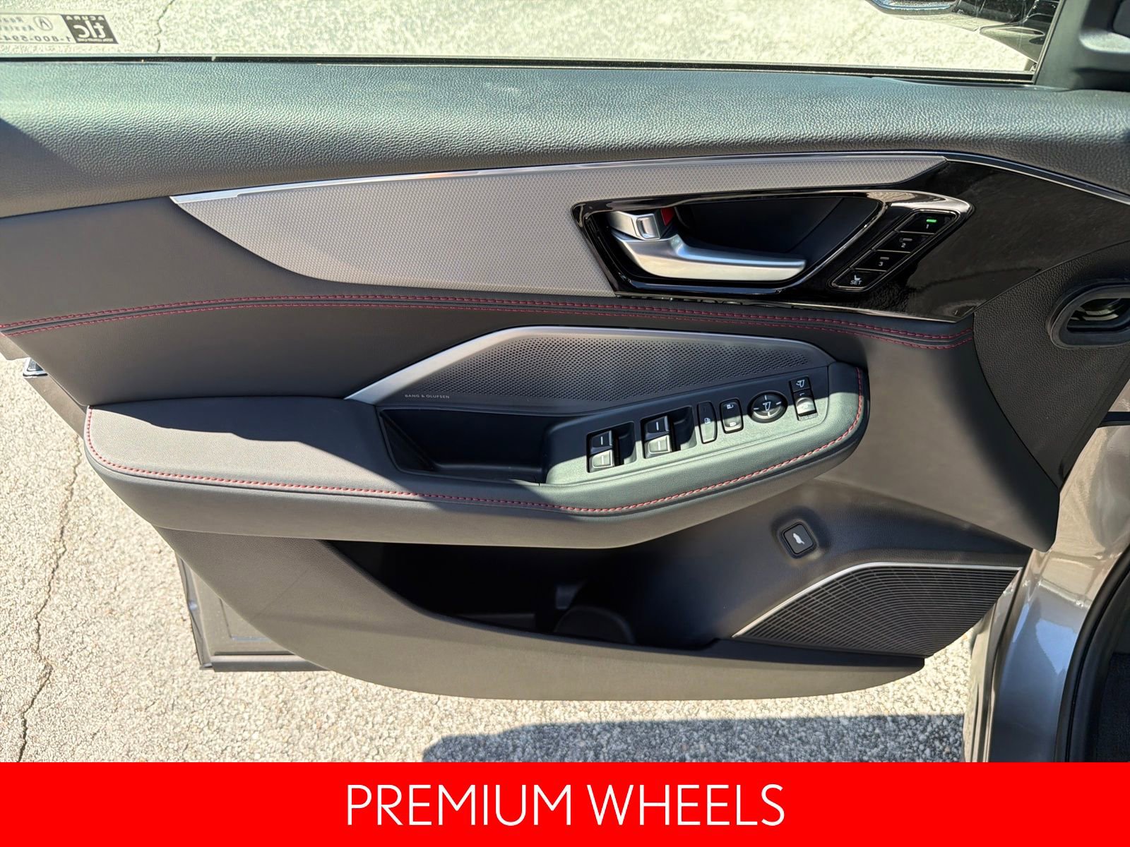 Used 2026 Acura MDX A-Spec image 19