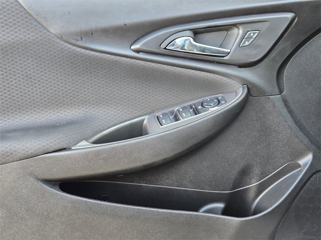 Used 2024 Chevrolet Malibu LT image 11