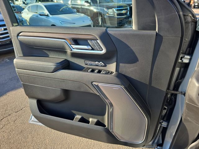 Used 2025 Chevrolet Silverado 1500 High Country w/ High Country Premium Package image 26