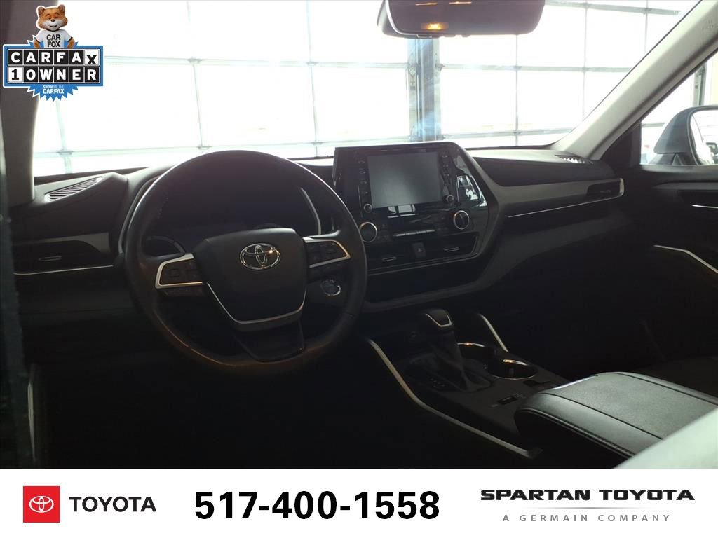 Used 2022 Toyota Highlander XLE image 12