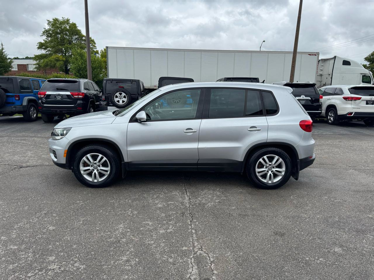 Used 2013 Volkswagen Tiguan S AWD/4WD image 6