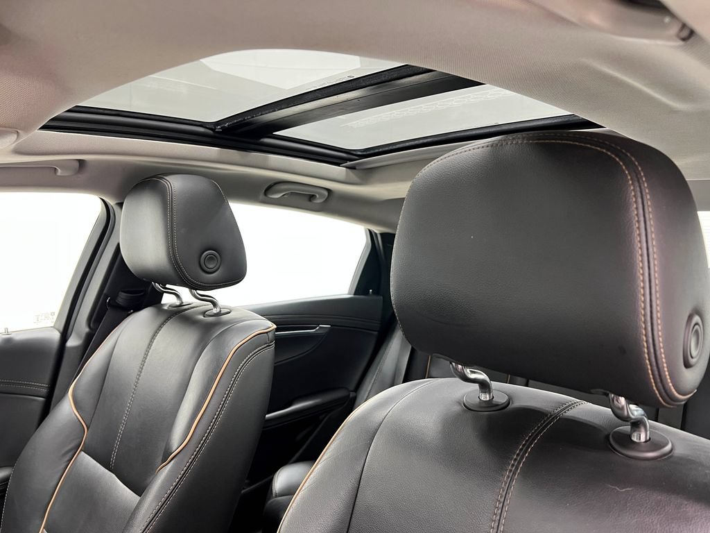 Used 2015 Chevrolet Impala LTZ FWD image 12