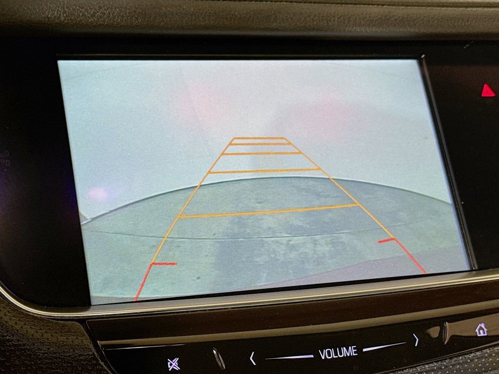 Used 2017 Cadillac XT5 FWD image 12