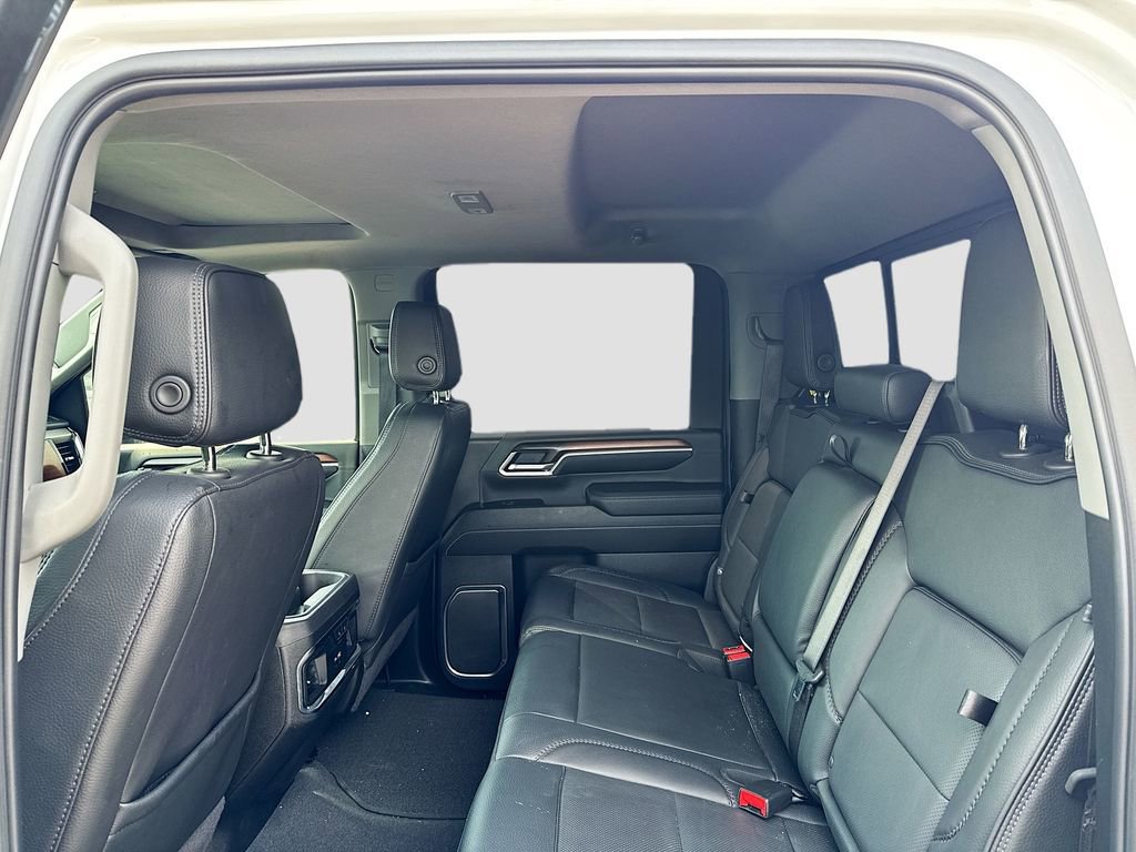 Used 2025 GMC Sierra 3500 Denali w/ Denali Reserve Package image 24