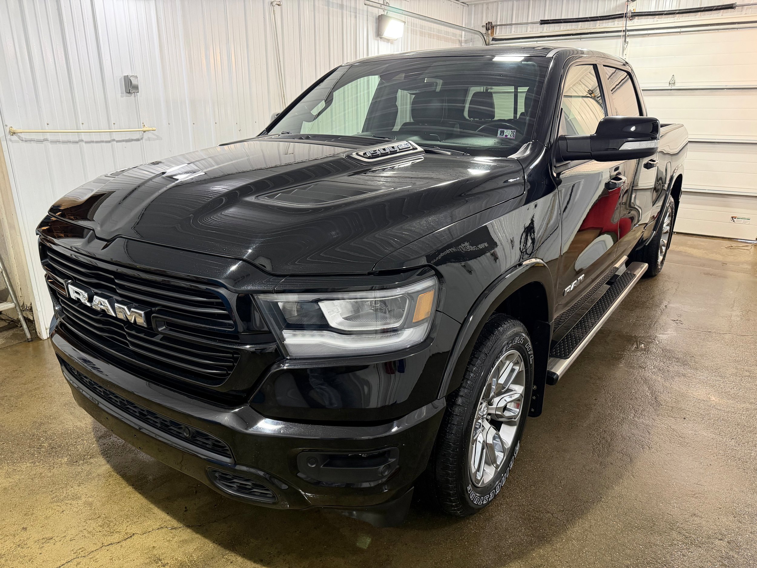 Used 2022 RAM 1500 Laramie w/ Sport Appearance Package image 4