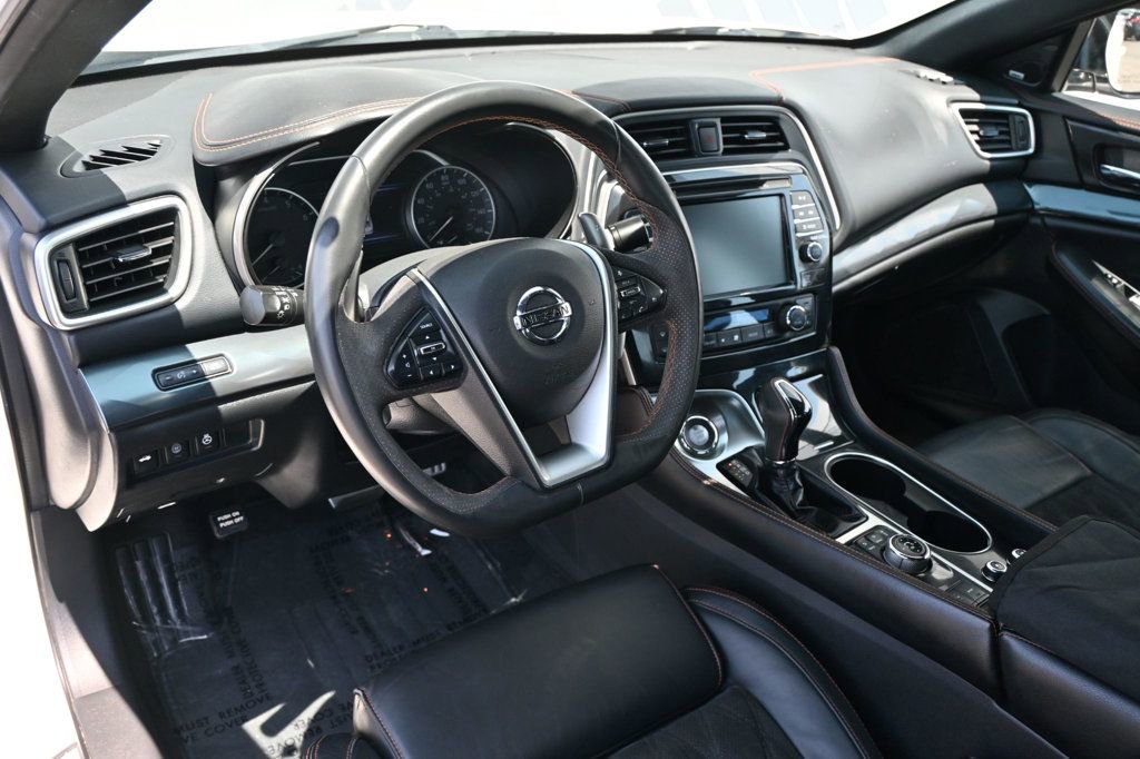 Used 2019 Nissan Maxima SR w/ Illumination Package image 7