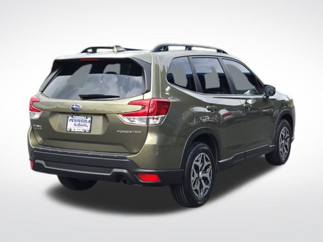 Used 2023 Subaru Forester Premium AWD/4WD image 8