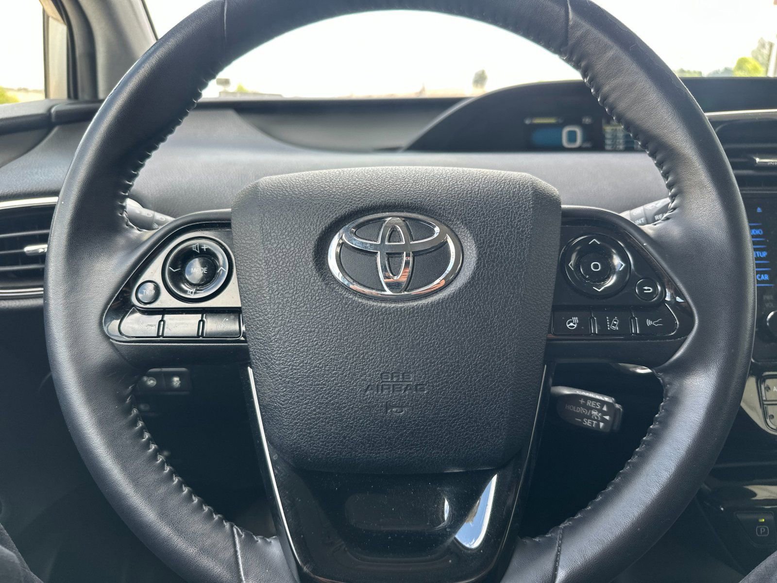 Used 2019 Toyota Prius XLE w/ Carpet Mat Package image 22
