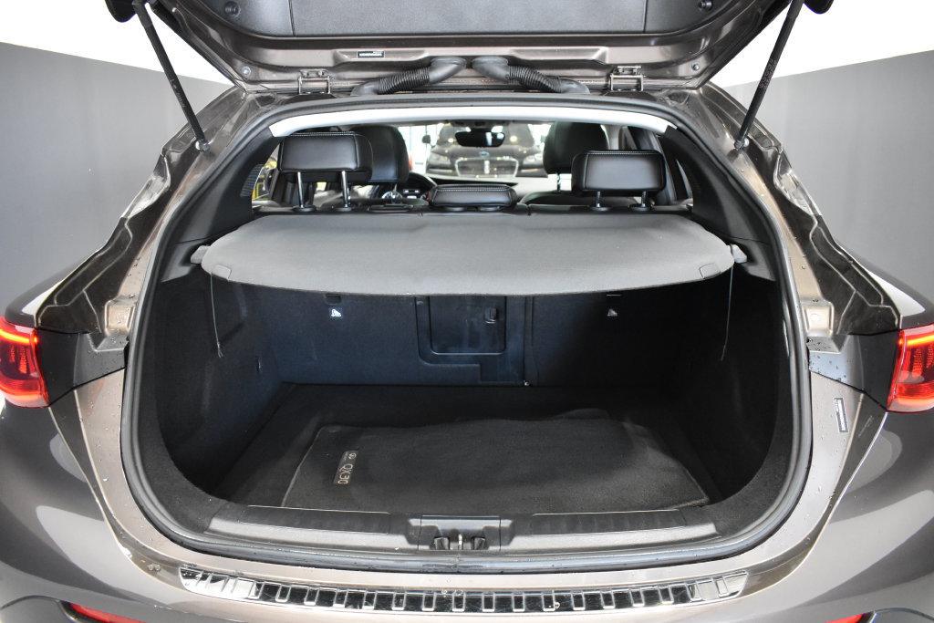 Used 2019 INFINITI QX30 AWD w/ Navigation Package image 36