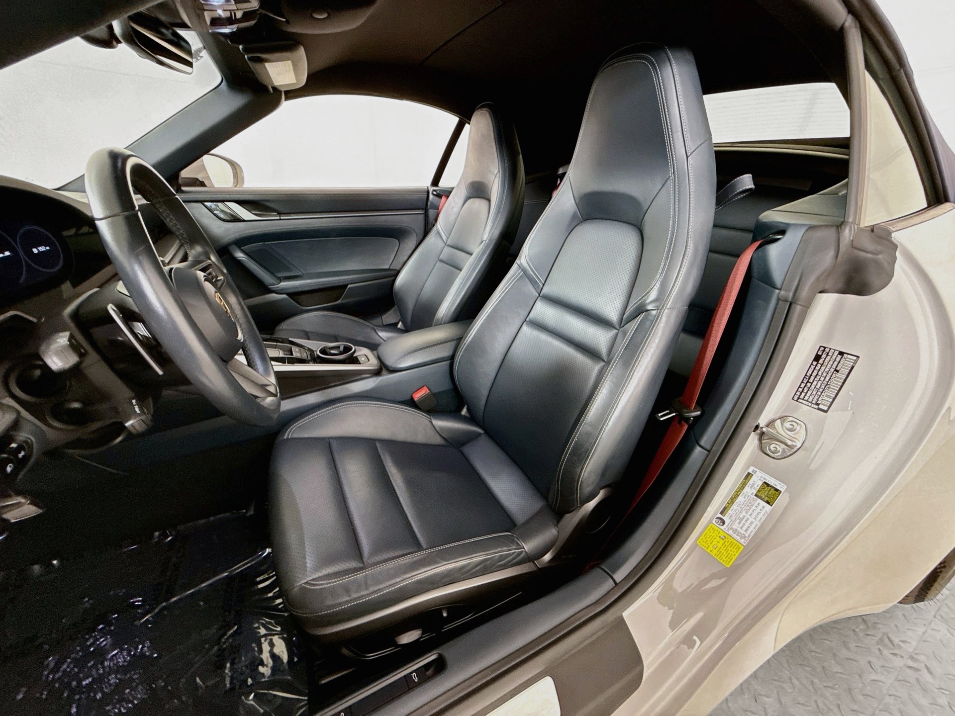 Used 2020 Porsche 911 Carrera S RWD image 9