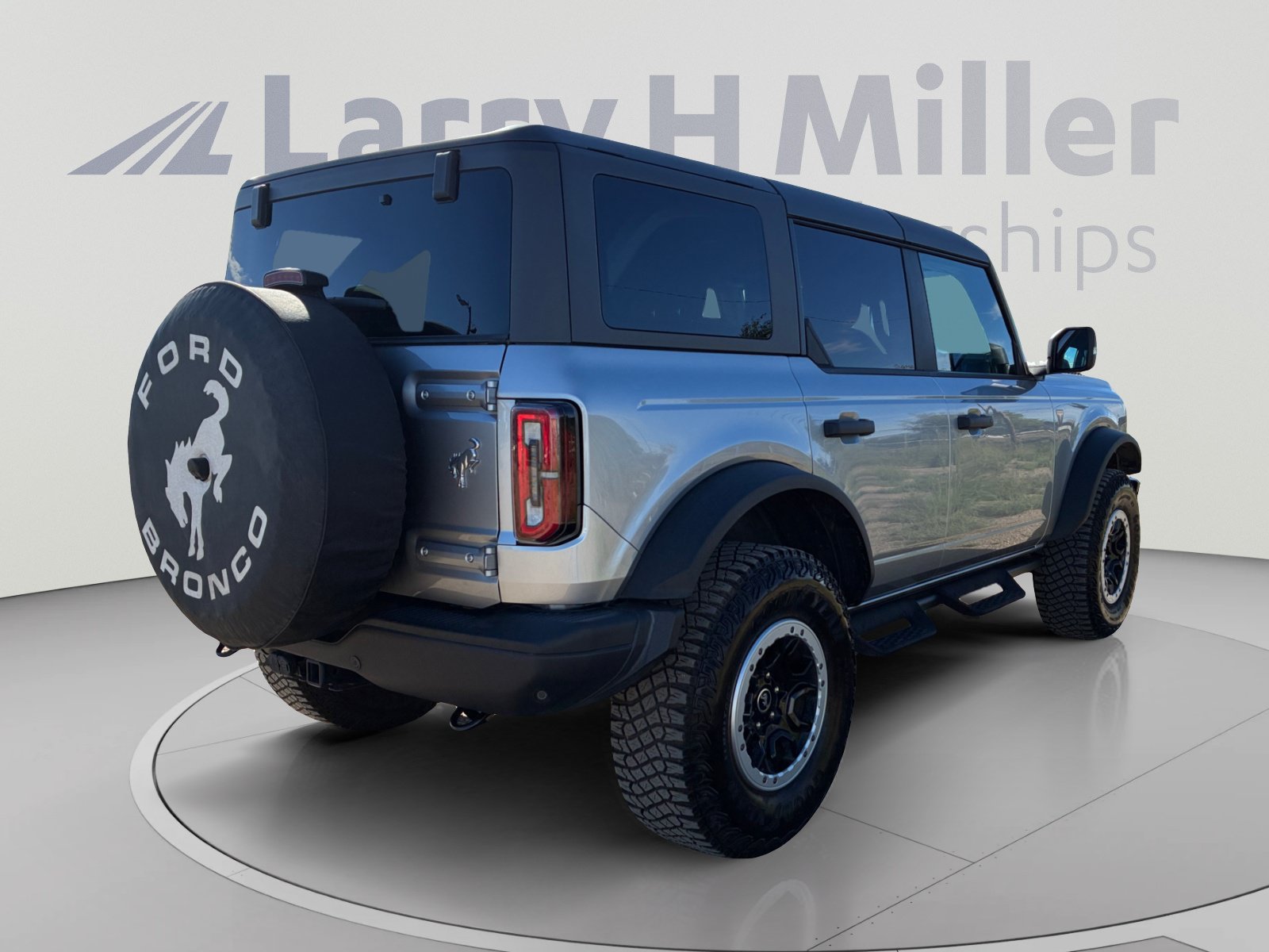 Used 2023 Ford Bronco Badlands AWD/4WD image 5