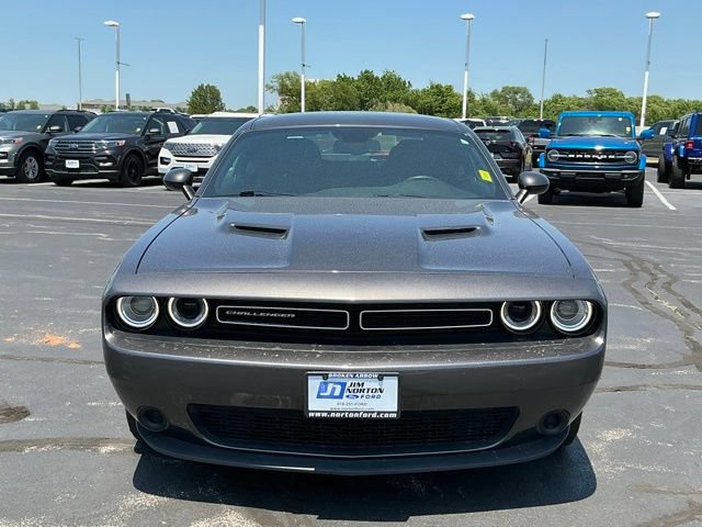 Used 2023 Dodge Challenger SXT RWD image 11