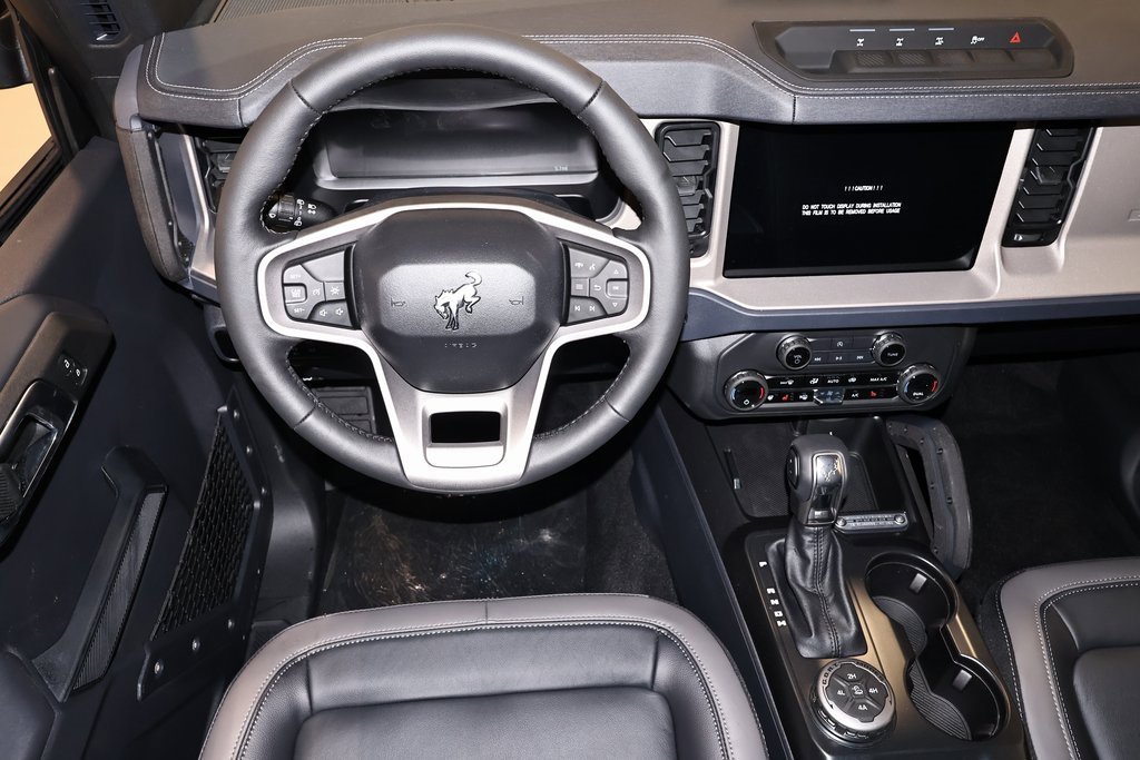 New 2025 Ford Bronco Outer Banks w/ Sasquatch Package image 16