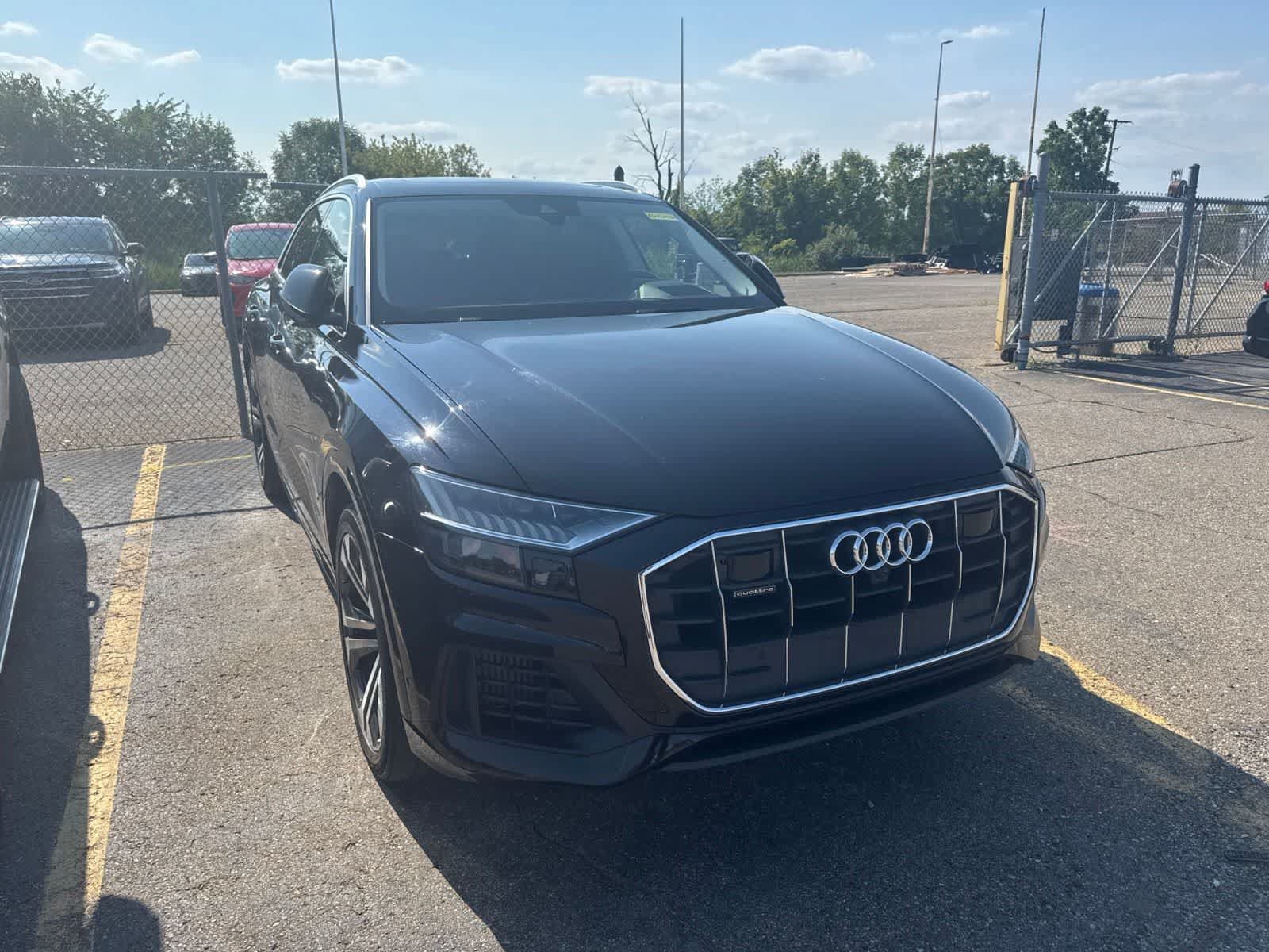 Used 2019 Audi Q8 Prestige AWD/4WD image 23