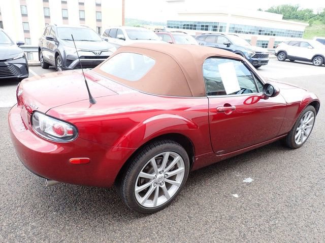 Used 2006 MAZDA MX-5 Miata Grand Touring w/ Premium Pkg RWD image 5