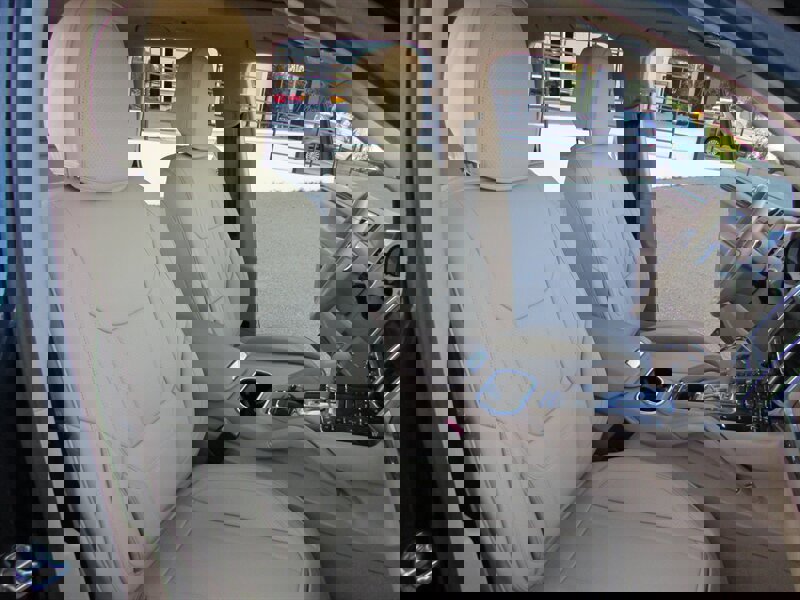 Used 2013 Porsche Cayenne image 27