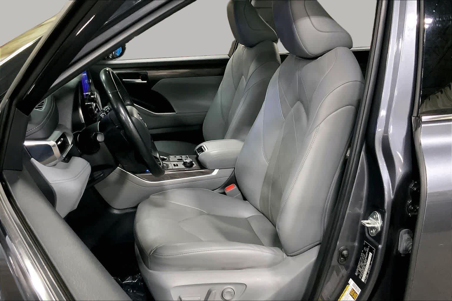 Used 2023 Toyota Highlander Platinum AWD/4WD image 8