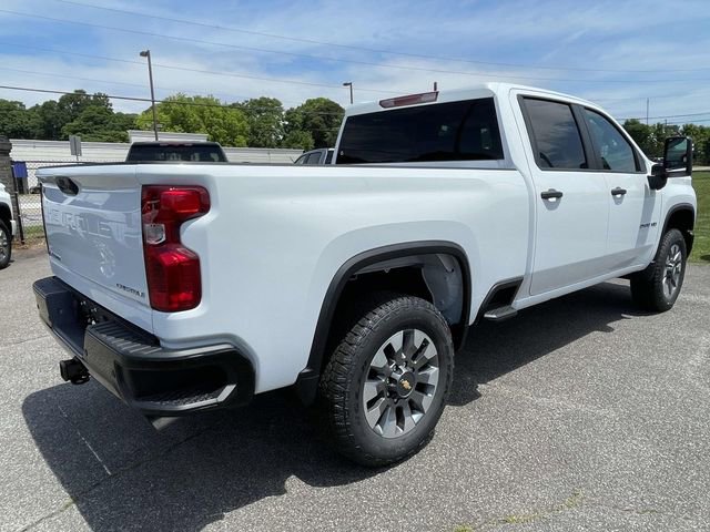 New 2026 Chevrolet Silverado 2500 Custom w/ Custom Value Package AWD/4WD video 3