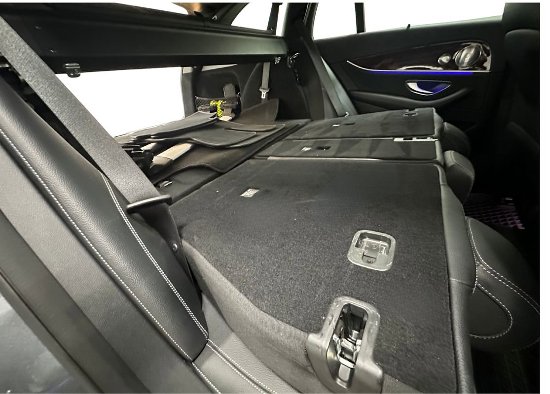 Used 2017 Mercedes-Benz E 400 4MATIC Wagon image 15