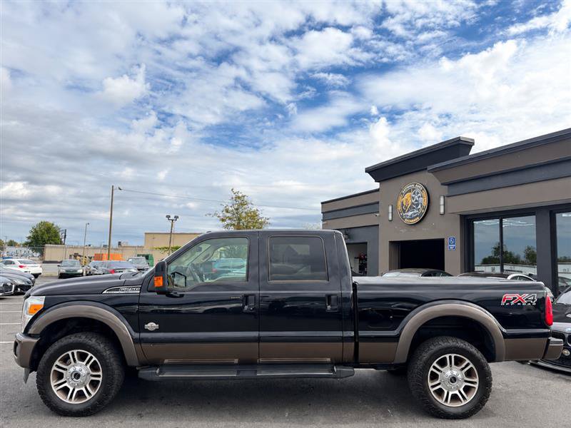 Used 2016 Ford F250 King Ranch w/ King Ranch Package AWD/4WD image 2