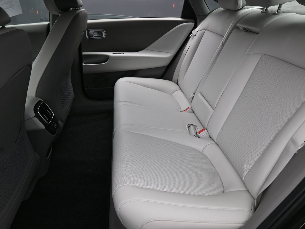 Used 2023 Hyundai Ioniq 6 SEL image 29