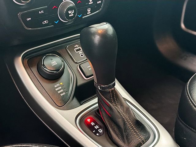 Used 2017 Jeep Compass Latitude w/ Popular Equipment Group image 16