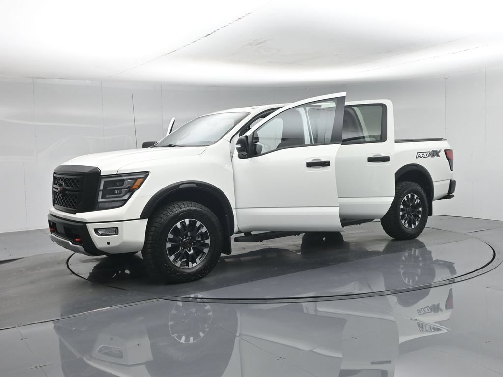 Used 2021 Nissan Titan PRO-4X w/ Pro-4x Convenience Package AWD/4WD image 34