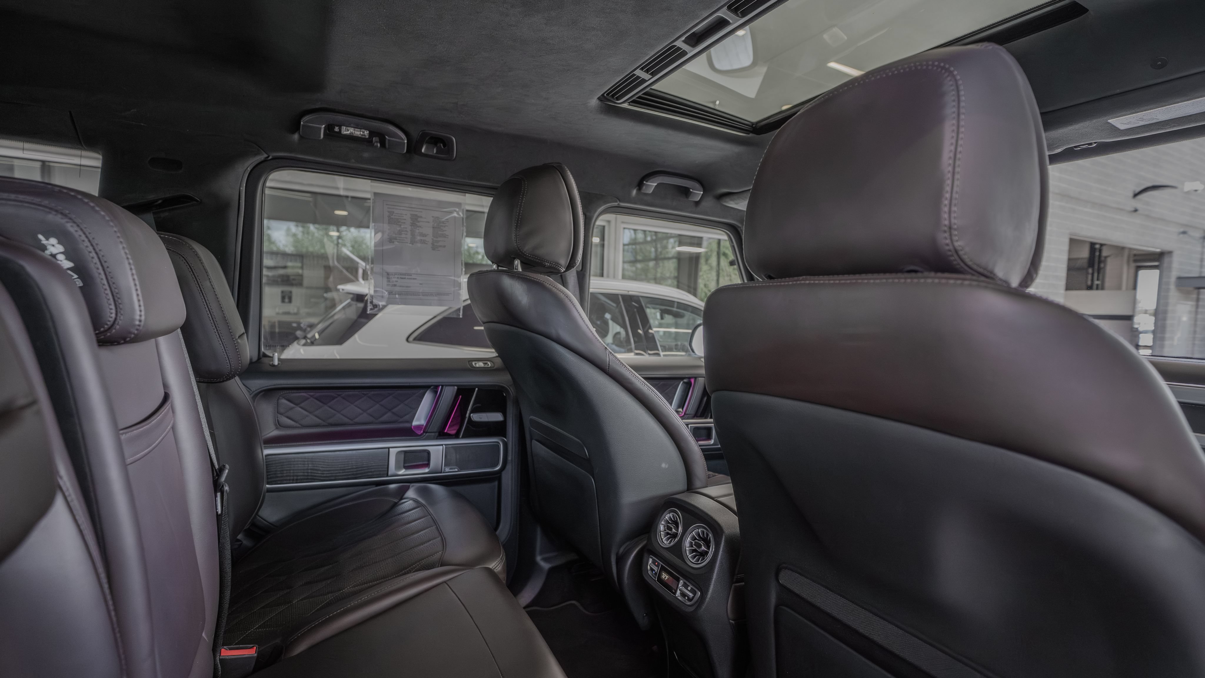 Used 2023 Mercedes-Benz G 550 image 27