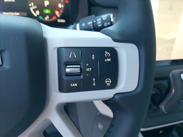 Used 2025 Land Rover Defender 110 S AWD/4WD image 19
