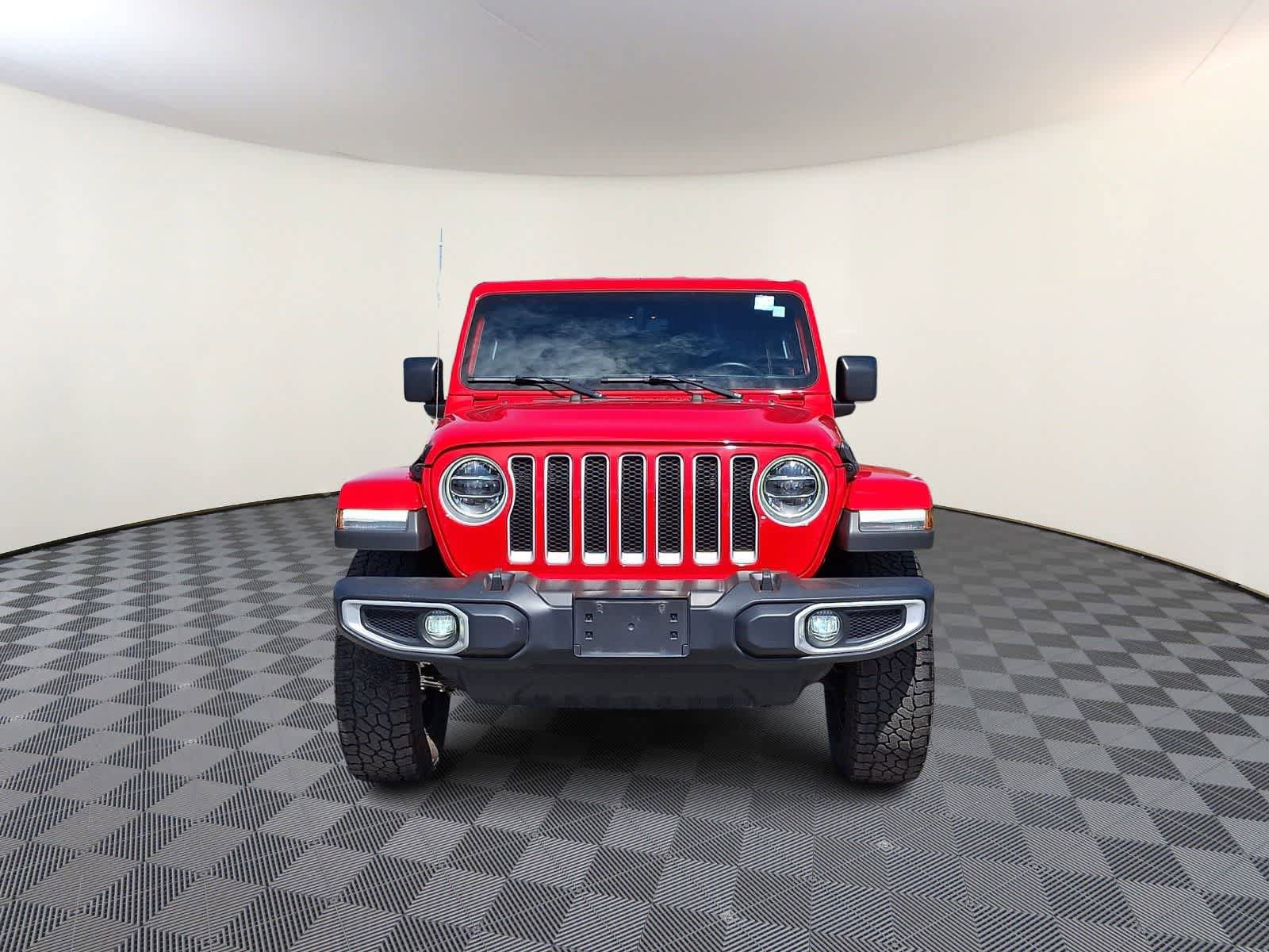 Used 2022 Jeep Wrangler Unlimited Sahara w/ LED Lighting Group AWD/4WD image 3