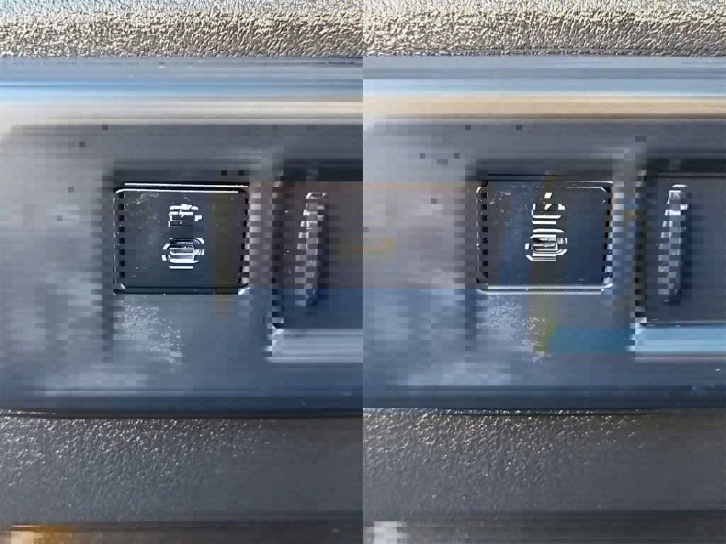 Used 2023 BMW X5 xDrive40i w/ Premium Package image 23