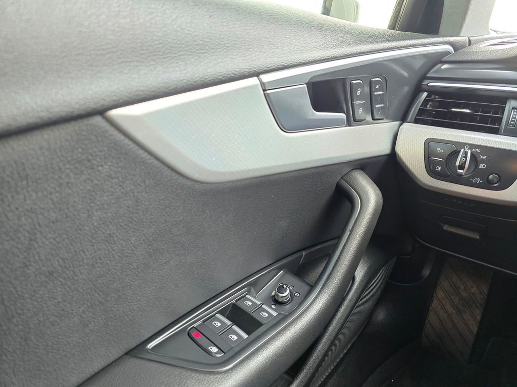 Used 2017 Audi A4 2.0T Ultra Premium w/ Convenience Package FWD image 31