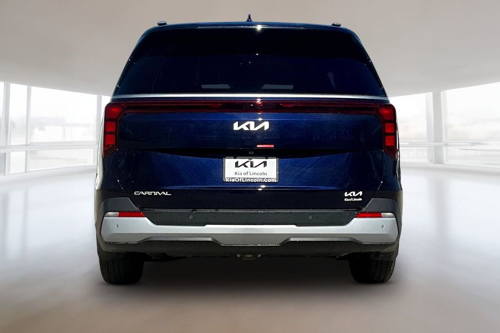 New 2026 Kia Carnival EX FWD image 4