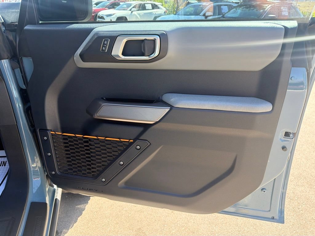 Used 2023 Ford Bronco Badlands AWD/4WD image 11