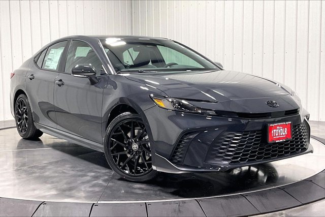 New 2026 Toyota Camry SE AWD/4WD image 2