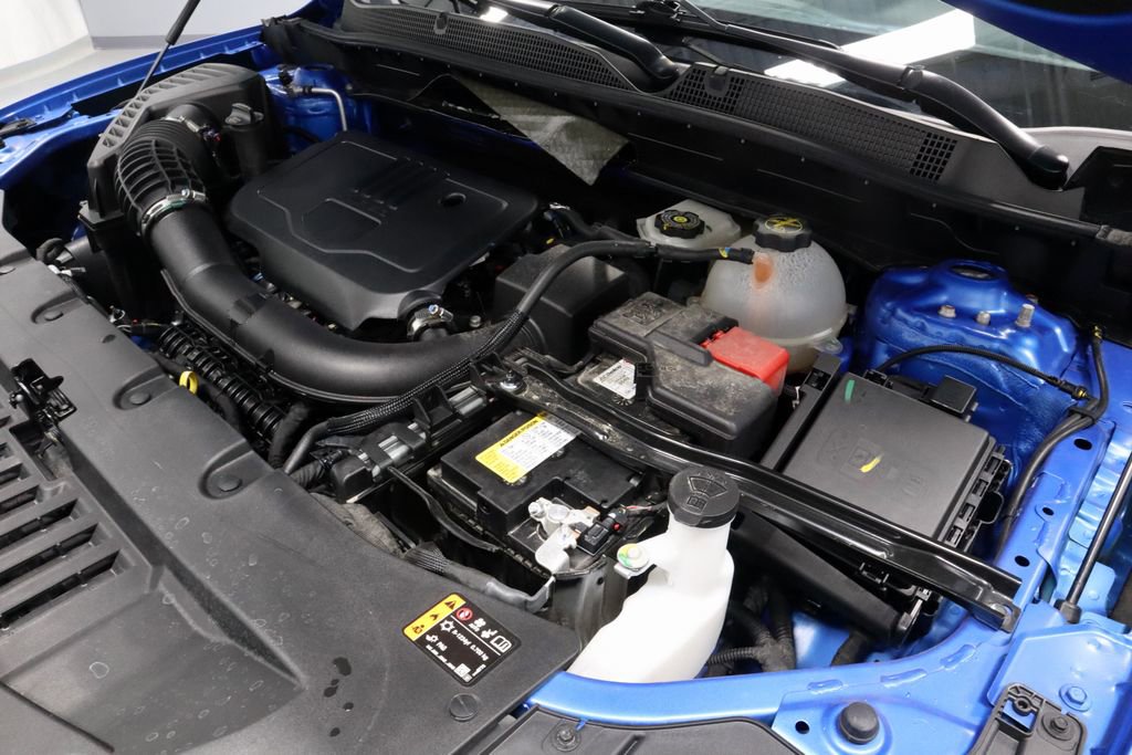 Used 2025 Chevrolet Blazer LT FWD image 18