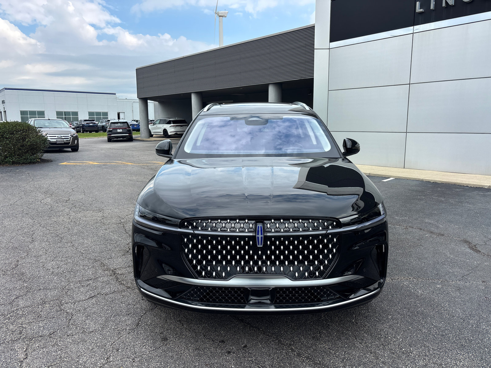 New 2026 Lincoln Nautilus Reserve AWD/4WD image 2