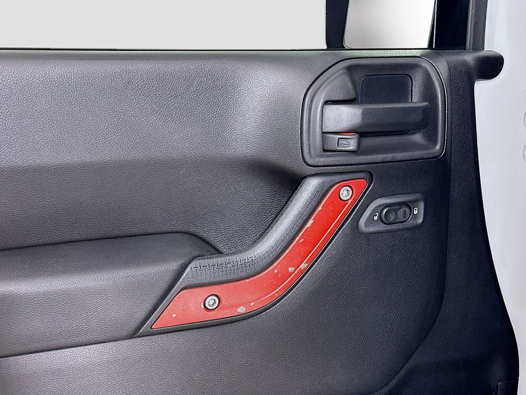 Used 2015 Jeep Wrangler Sport image 13