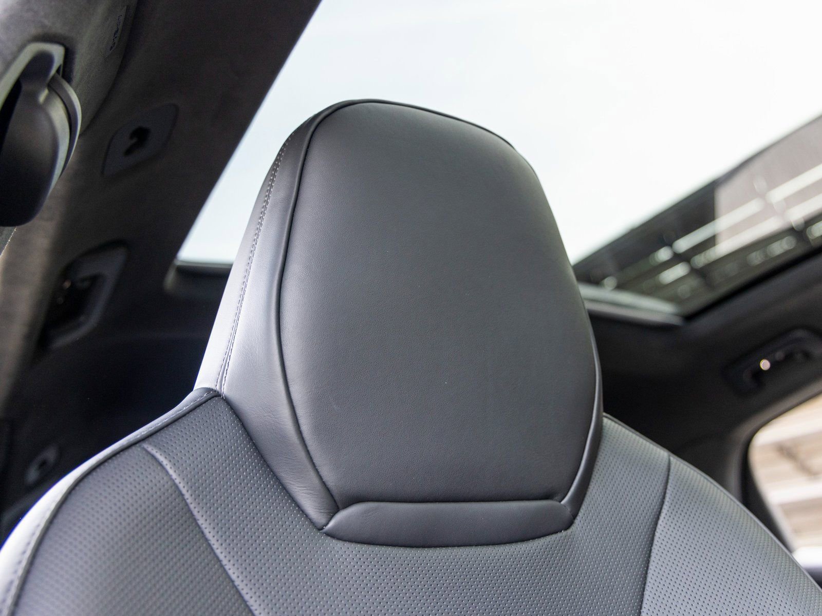 Certified 2025 Porsche Cayenne GTS image 62