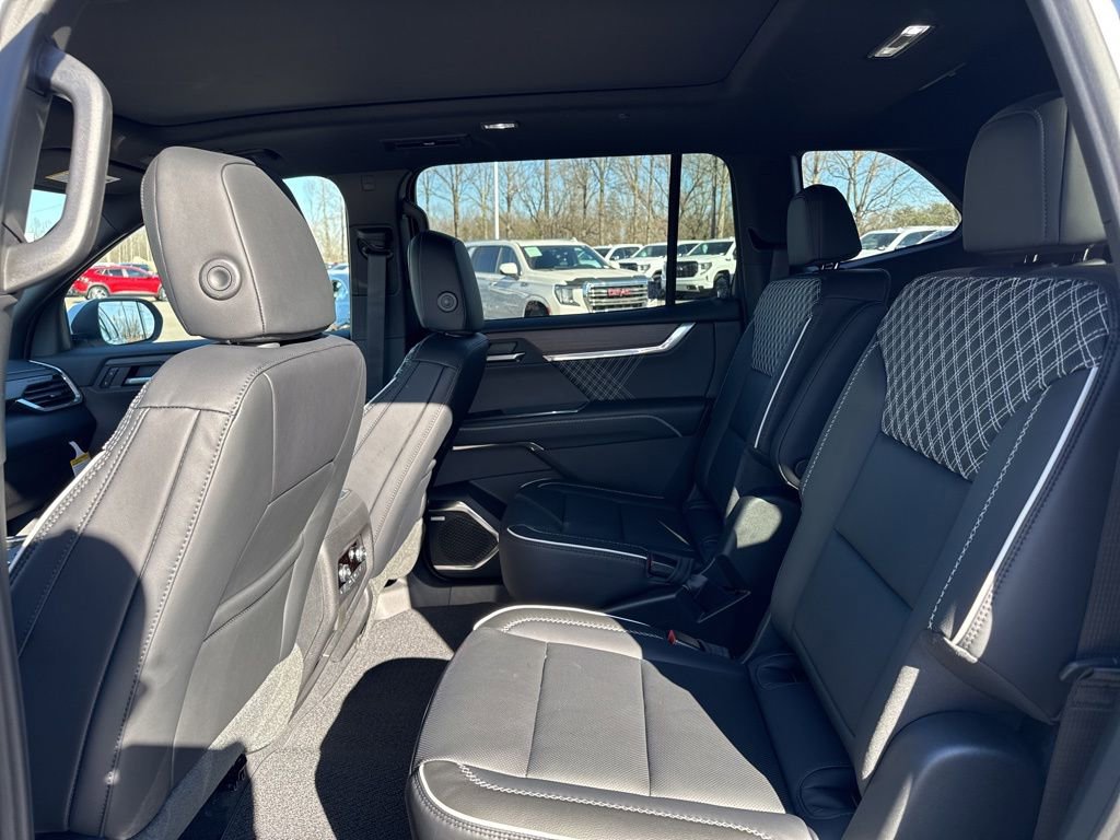 New 2026 GMC Acadia Denali w/ Super Cruise Package image 13