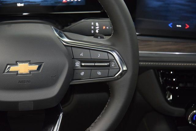New 2026 Chevrolet Suburban Premier image 39