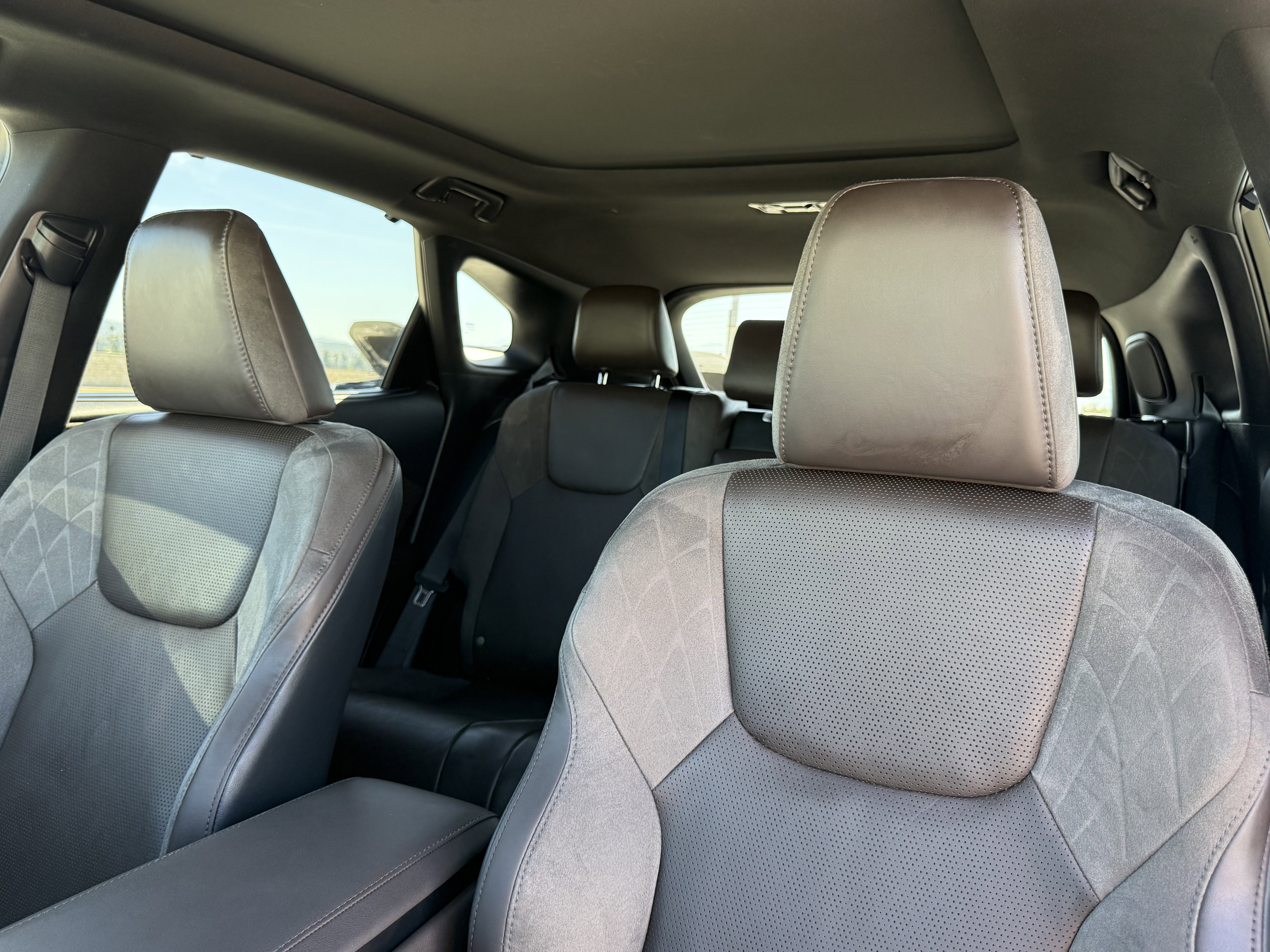 Used 2023 Lexus RX 350 FWD w/ Cold Area Package image 20