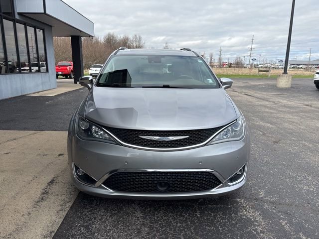 Used 2017 Chrysler Pacifica Limited w/ UConnect Theater Package image 7