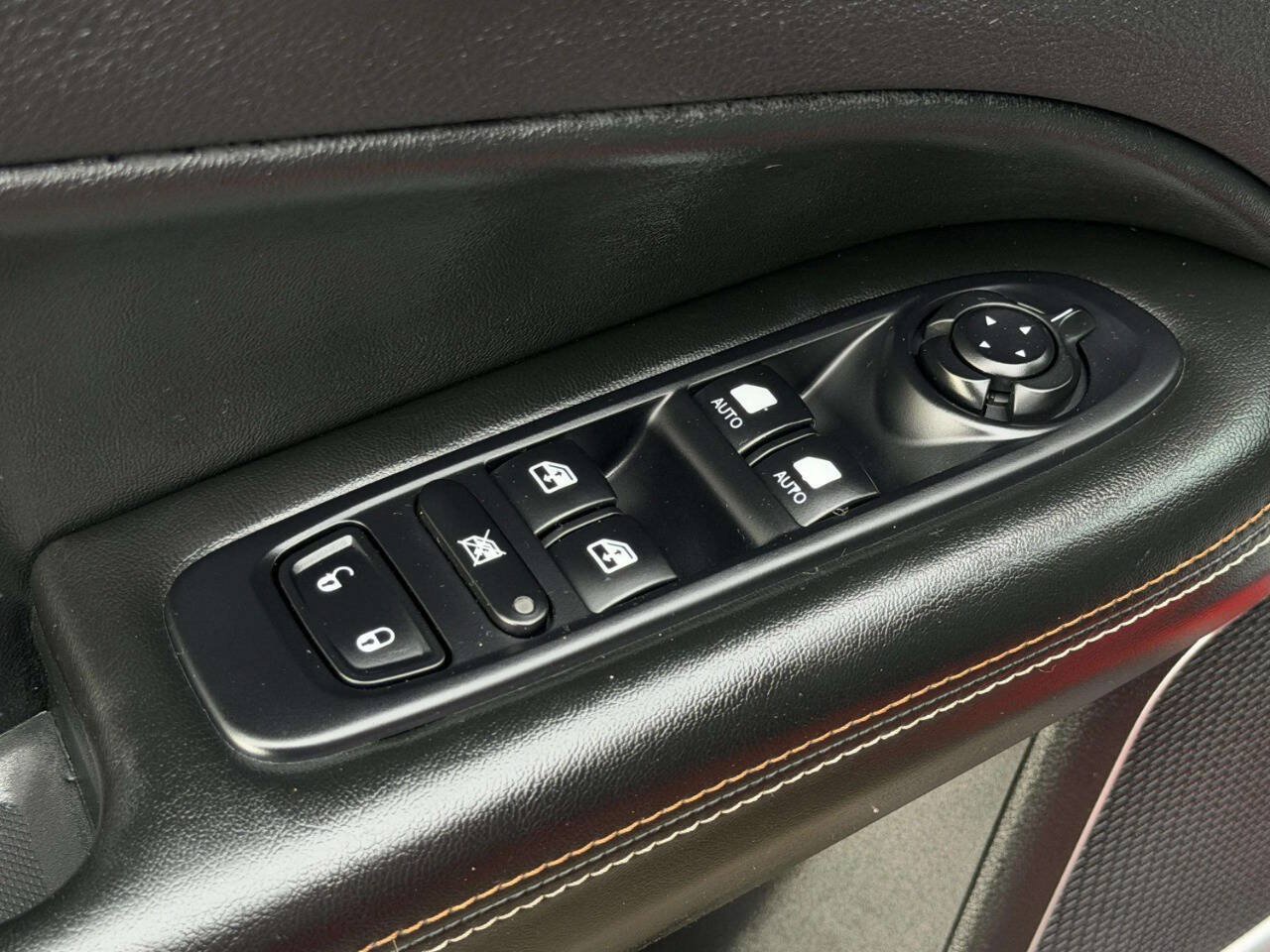 Used 2019 Jeep Compass Latitude AWD/4WD image 10