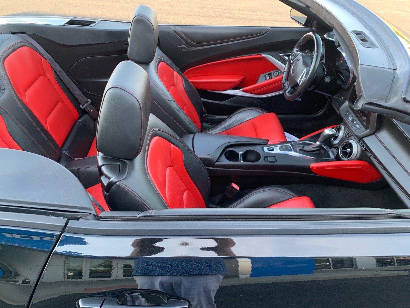 Used 2017 Chevrolet Camaro SS RWD image 4