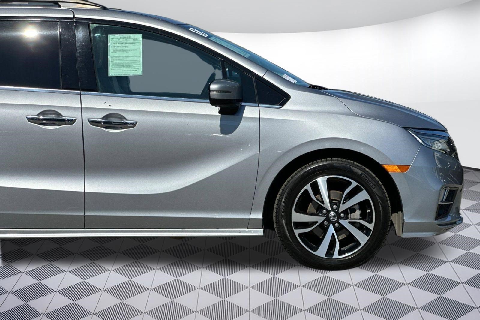 Used 2018 Honda Odyssey Elite image 35