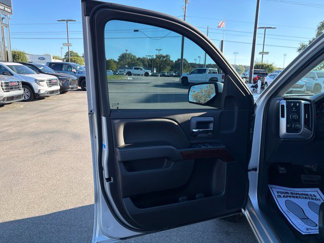 Used 2019 GMC Sierra 1500 SLE w/ SLE Value Package AWD/4WD image 13