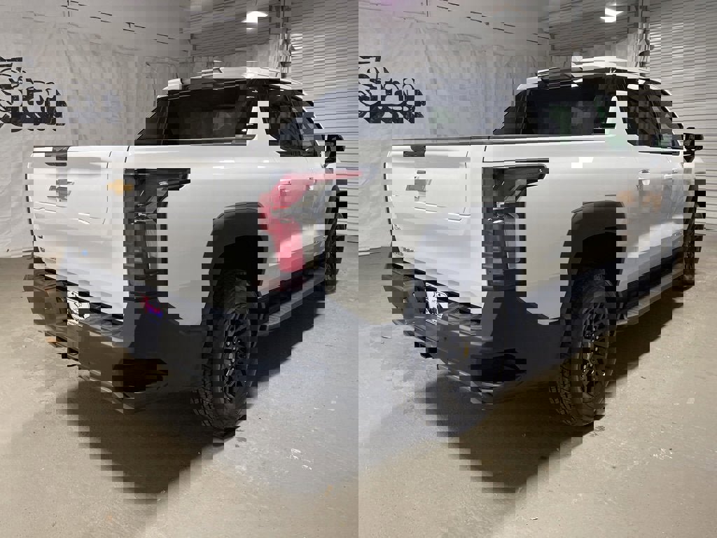 New 2025 Chevrolet Silverado EV LT image 7