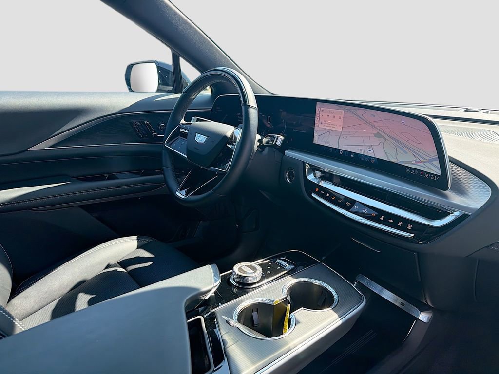 New 2025 Cadillac Lyriq Sport image 30